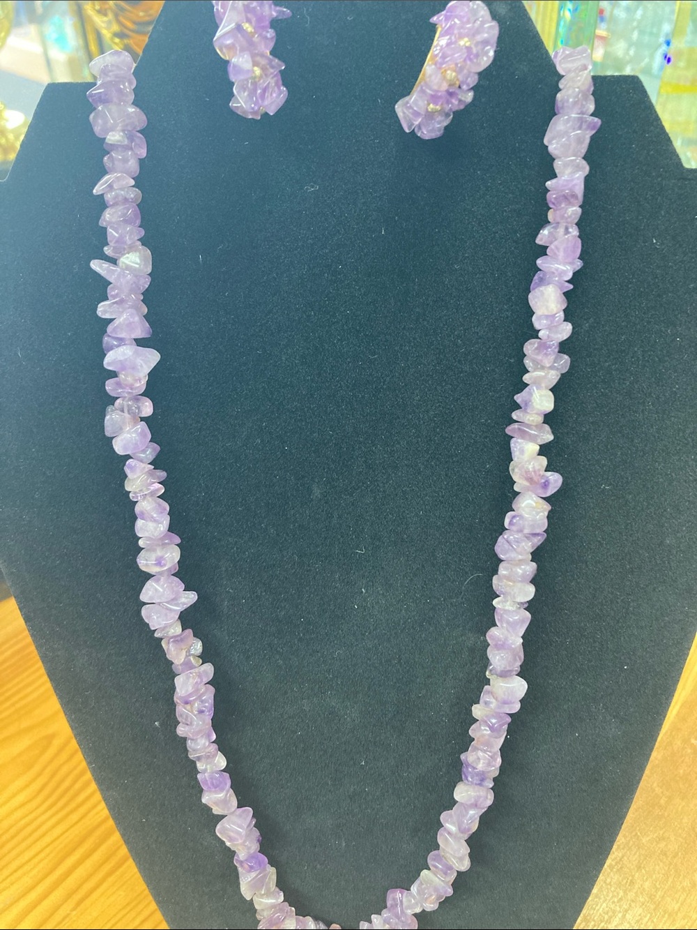 Fashion Jewelry Lavender Chip Necklace and Matching Clips